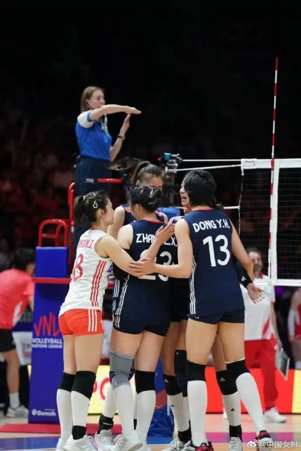 云谷策略 四连胜！中国女排逆转战胜美国女排